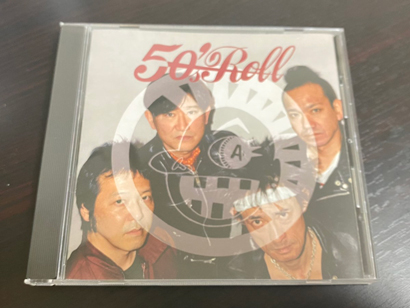 LAUGHIN’NOSE「50's ROLL」のジャケット