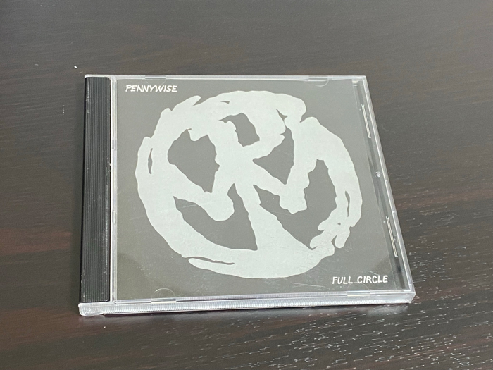 Pennywise「Full Circle」のジャケット