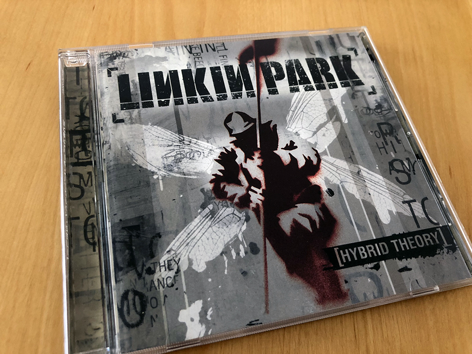 Linkin Park「Hybrid Theory」のジャケット