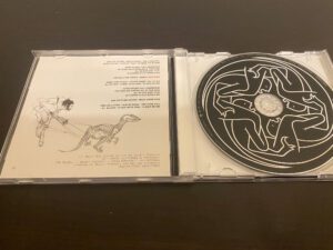Kasabian「Velociraptor!」の収録曲
