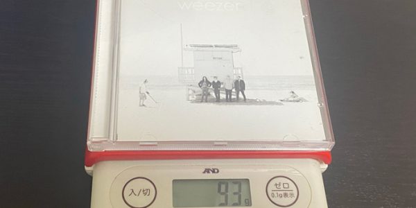 Weezer「Weezer（White Album）」（ウィーザー ホワイトアルバム）