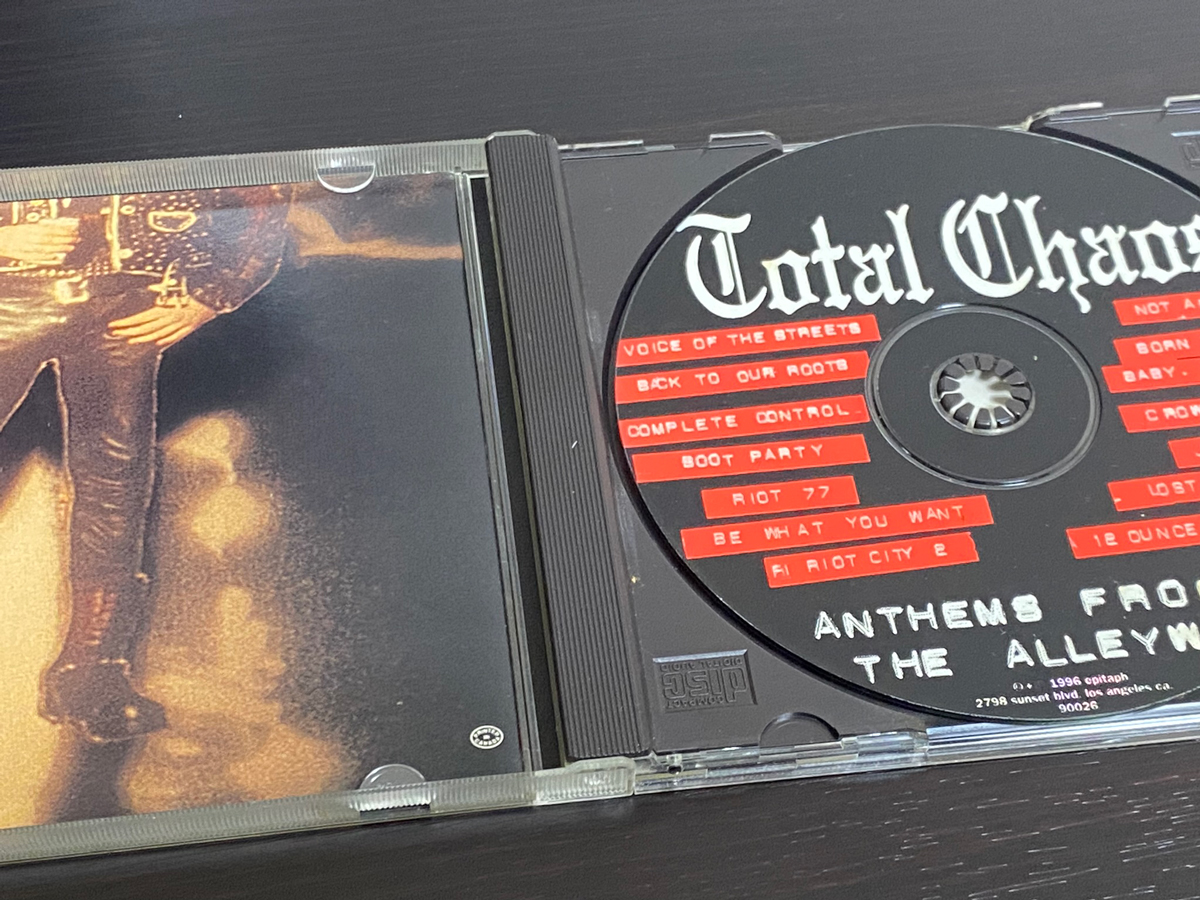 TOTAL CHAOS「ANTHEMS FROM THE ALLEYWAY」の収録曲