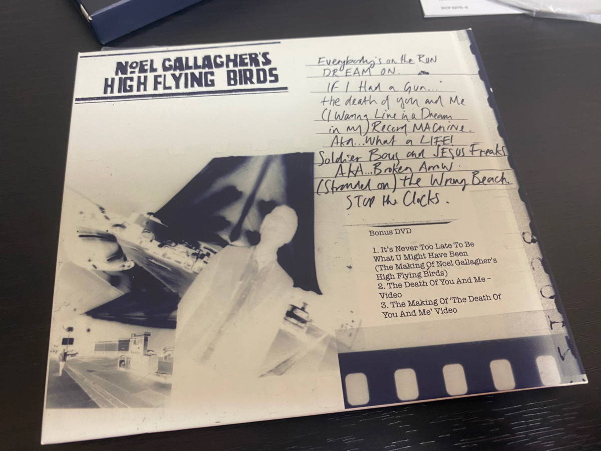NOEL GALLAGHER’S HIGH FLYING BIRDS「NOEL GALLAGHER’S HIGH FLYING BIRDS」とは
