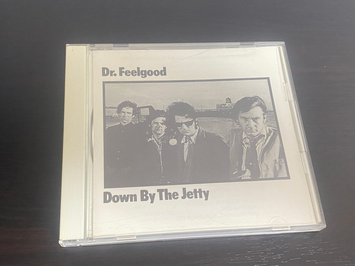 DR. FEELGOOD「Down By The Jetty」のジャケット